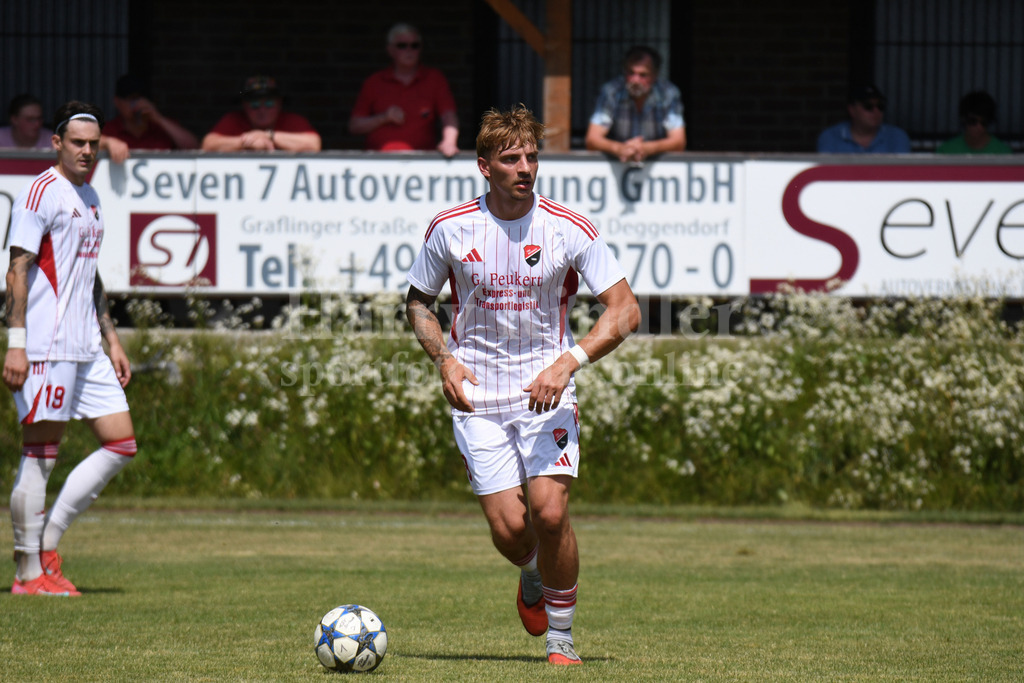 TSV Seebach : TSV Bad Abbach | Marius Weiderer  (TSV Seebach #33) - Realisiert mit Pictrs.com