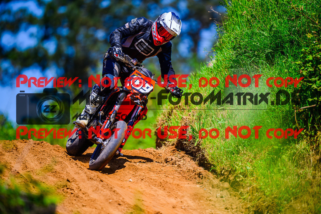 MaZZes_FotoMatrix_240512_6007705_8651 | S2