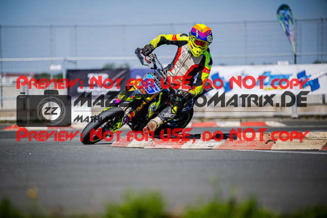 MaZZes_FotoMatrix_220903_1048 | S3