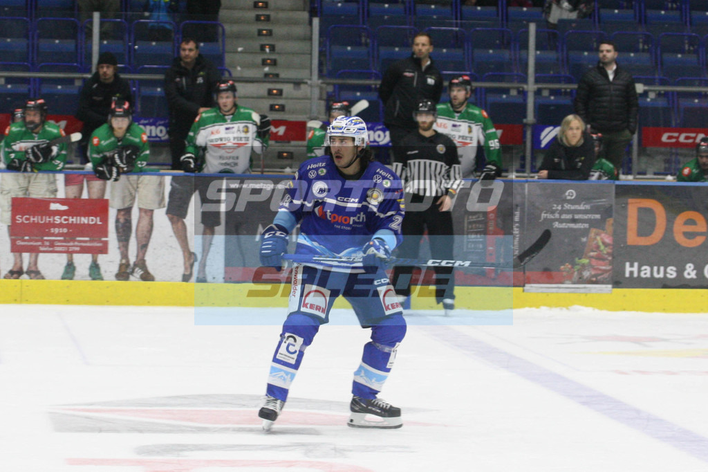SC Riessersee - Höchstadt Alligators | Aziz Ehliz - Eishockey Oberliga Süd SC Riessersee - Höchstadt Alligators - © Sportfoto-Sale (MK) - Realisiert mit Pictrs.com