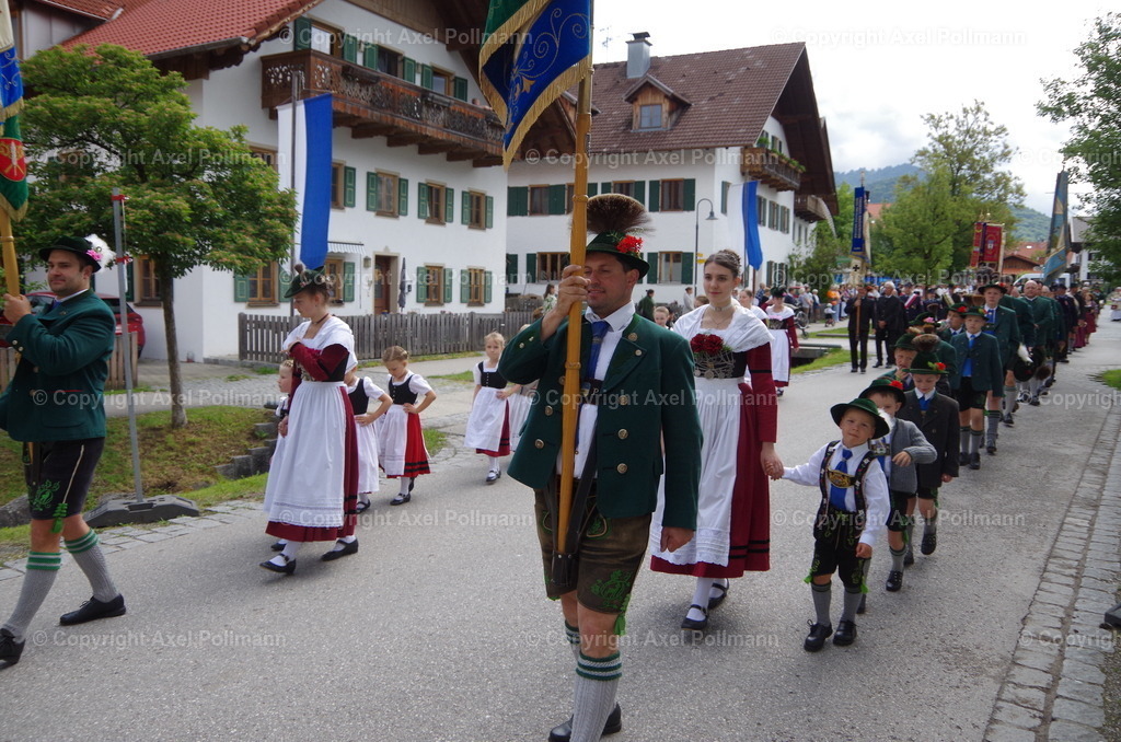 IMGP6540 | fotografiert von Axel PollmannLeonhardi Wallfahrt Benediktbeuern und Murnau, Fronleichnam, Fasching, Landschaft im Loisachtal und Benediktbeuern  - Realisiert mit Pictrs.com