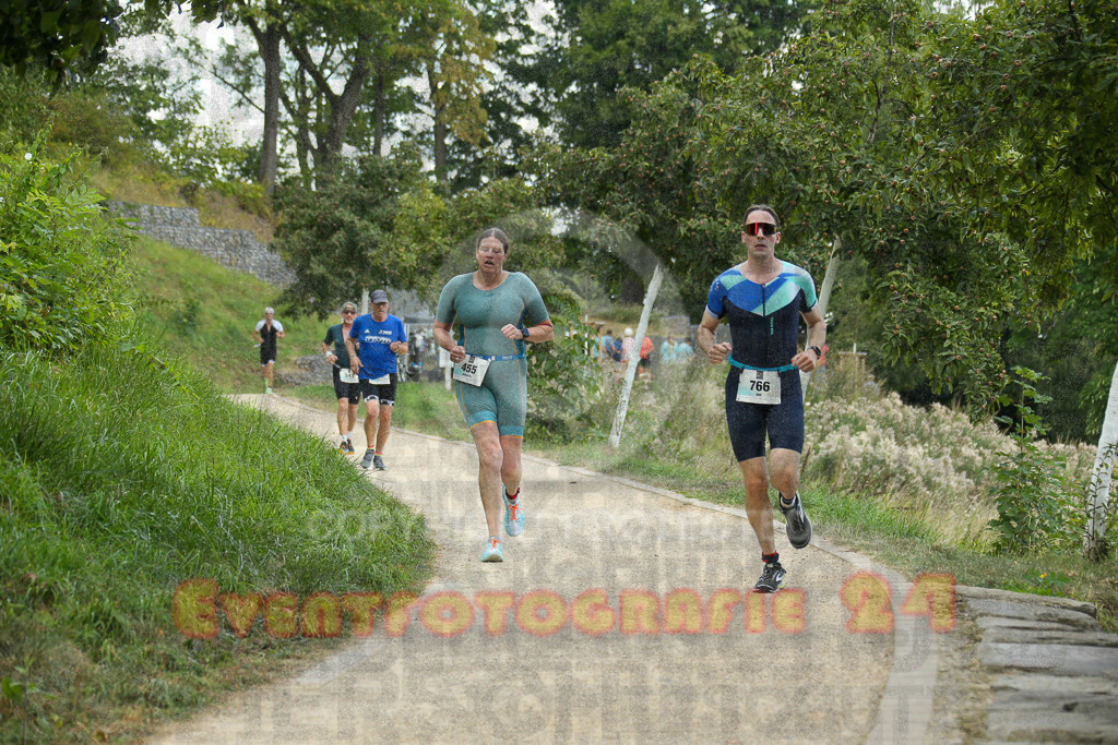 250824_1401_EX1_4622 | Sportfotografie im Rhein-Sieg Kreis, Köln, Bonn, NRW, Rheinland Pfalz, Hessen, etc. Unser Tätigkeitsfeld umfasst den Laufsport vom Volkslauf über den Marathon, Duathlon, Triathon bis zum Ultralauf wie Kölnpfad Ultra oder Schindertrail.