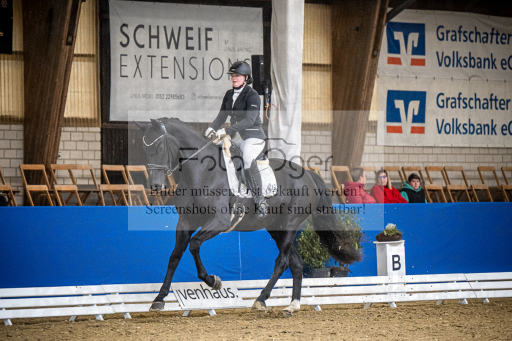 DOS_2478 | Entdecke hochwertige Reitturnierfotos von Foto Oger. Professionell, emotional und authentisch – jetzt Lieblingsmomente im Shop bestellen.Deutschlandweite Turnierfotografie. - Realisiert mit Pictrs.com