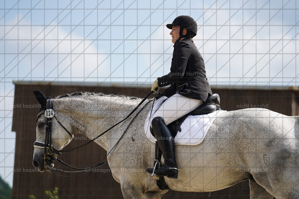 20230826-FAH05975 | Forstinning, 2023, Dressurturnier, Turniersportbilder, Turnierfotografen Bayern, Fotoagentur Herrmann, Reitsportfotografie, Turnierbilder