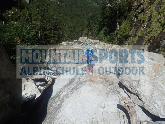 P9210061 | Bestelle die Bilder deines Berg- oder Wasser-Abenteuers mit Mountain Sports bequem von zu Hause aus direkt über unseren Online Fotoshop von pictrs.com. - Realisiert mit Pictrs.com