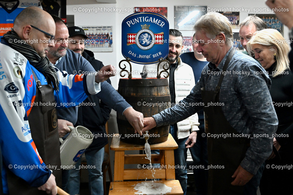 ESC Steindorf vs. ESV Ferlach  | VIP Raum Bieranstich ESC Steindorf, ESC Steindorf vs. ESV Ferlach , ESC Steindorf vs. ESV Ferlach  am 15.02.2026 in Steindorf (Ossiachersee Halle), Austria, (Photo by Bernd Stefan)