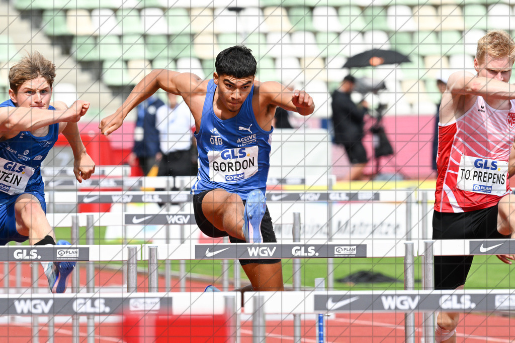 DIE FINALS 2025 | Dt. Leichtathletik Meisterschaft | 10 Kampf Männer | Jason Gorden (OTB Osnabrück) beim 110m Hürden-Lauf//  01.08.25: DIE FINALS 2025 | Dt. Leichtathletik Meisterschaft | 10 Kampf Männer / Dresden / Deutschland  //   CREDIT:www.bullenfotos.de, Martin König, Hörner Weg 40, D-49078 Osnabrück, +4917663732967 // Nutzung und Weitergabe nur zu den vereinbarten Zwecken. Presseanfragen an Ersteller. Alle Rechte beim Ersteller. Honorierung nach MFM. - Realisiert mit Pictrs.com