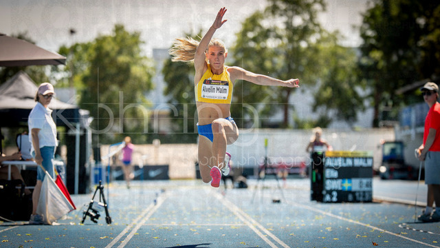 Juniorengala 2026; Mannheim, 13.06.2026 | MANNHEIM, GERMANY - JUNE 13, 2026 : Malm Ella Alvelin (SWE/Sweden) competing in the women’s triple jump during the Juniorengala 2026 at Michael-Hoffmann-Stadion on June 13, 2026 in Mannheim, Germany.