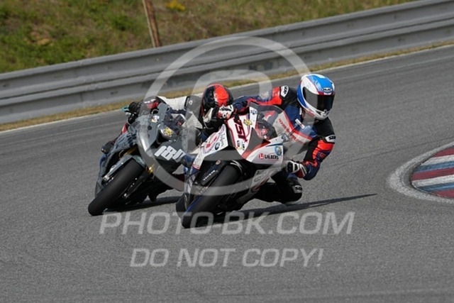 2024_05_05_PBK_35408 | Sportfotografie; SlowMotion; Video; Rennstrecke; Hafeneger; Speer; Racing; RSE; BMW; CBO; Trackday; Motorsportarena; Hockenheimring; Brno; Most; Barcelona; Valencia