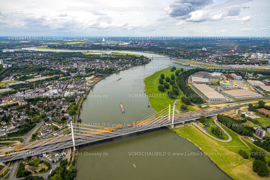 Duisburg240704702-Mitte | Luftbild, Autobahn A40 Rheinbrücke Neuenkamp, Baustelle, Binnenschifffahrt Fluss Rhein, Wohngebiet und Blick auf Alt-Homberg, Duisburg, Ruhrgebiet, Nordrhein-Westfalen, Deutschland