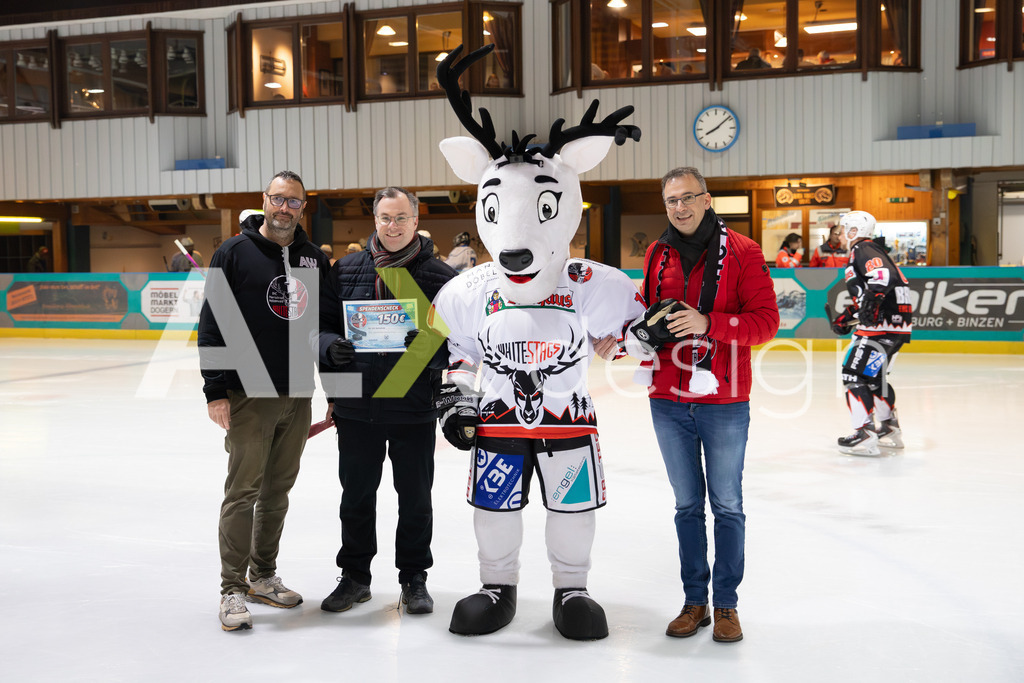 Eishockey I Herren I Saison 2025-2026 I Regio League | 3. Liga Regular Season Gr. 1 ZS | Men I 17. Spieltag I EHC Herrischried - HC Wohlen Freiamt I 01.02.2026 | Hochwertige Sportfotos kaufen & lizenzieren für Medien, Vereine, Agenturen & Sportler:innen. Entdecke professionelle Sportfotografie im Bildshop von Alexander Franzen. - Realisiert mit Pictrs.com