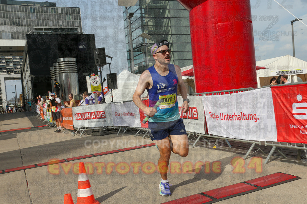 250920_1536_EX1_0182 | Sportfotografie im Rhein-Sieg Kreis, Köln, Bonn, NRW, Rheinland Pfalz, Hessen, etc. Unser Tätigkeitsfeld umfasst den Laufsport vom Volkslauf über den Marathon, Duathlon, Triathon bis zum Ultralauf wie Kölnpfad Ultra oder Schindertrail.