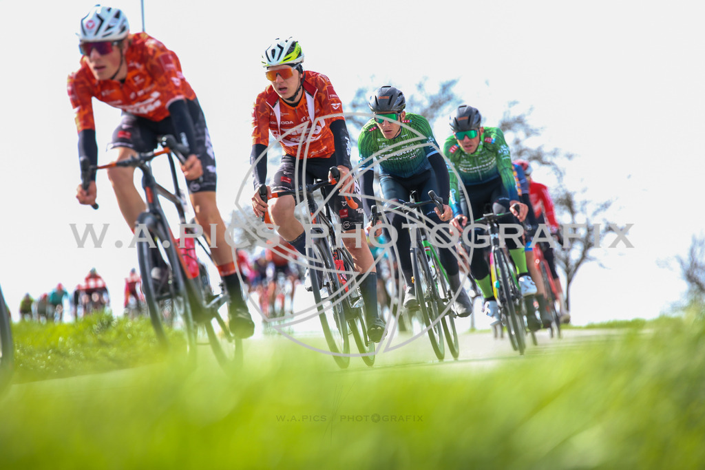 ..... | LEONDING,AUSTRIA,24.März.24 - 63.Radsaisoneröffnungsrennen Leonding Road Cycling League , Image shows: 
Photo: WAPICS / Andreas Willdoner