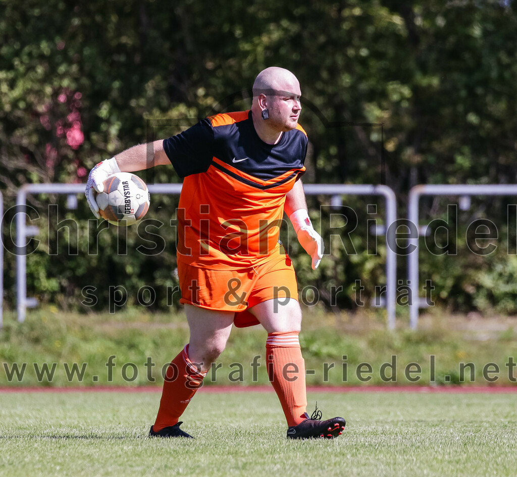 2023-09-02_025_SG_Markt_Schwaben_II_gegen_SV_Internationale_Taufkirchen_II | Markt Schwaben, Deutschland, 02.09.2023:
Fußball, C-Klasse 2023 / 2024, 3. Spieltag, (SG) Markt Schwaben II gegen SV Internationale Taufkirchen II, Endergebnis: 6:2

Torwart Sebastian Handrick (SG Markt Schwaben, #23)

Foto: Christian Riedel / fotografie-riedel.net