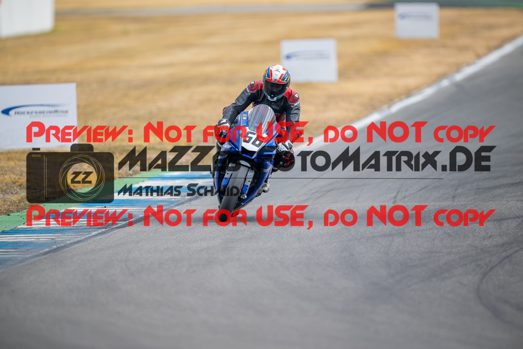 MaZZes-Fotomatrix-20260809-587562 | R1