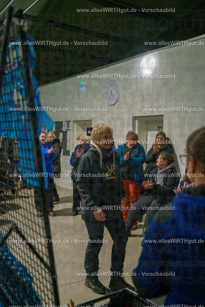 7R504621 | Professionelle Tierfotografie in Mönchengladbach von Daniel Wirth (allesWIRTHgut). Liebevolle & natürliche Bilder von Hunden & Katzen für unvergessliche Erinnerungen.