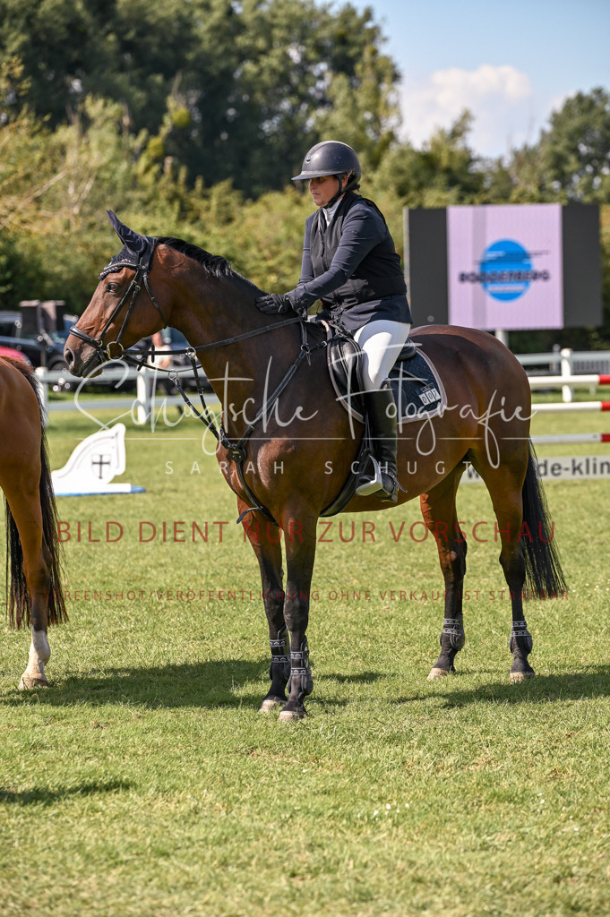 Schugtsche-Düren.2024-09.Springprf.L-221 | Schugtsche Fotografie - Realisiert mit Pictrs.com