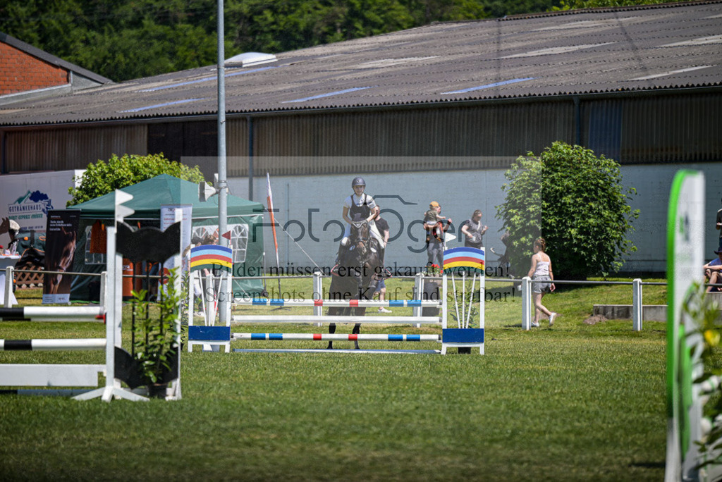 Reitturnier Voxtrup | Entdecke hochwertige Reitturnierfotos von Foto Oger. Professionell, emotional und authentisch – jetzt Lieblingsmomente im Shop bestellen.Deutschlandweite Turnierfotografie. - Realisiert mit Pictrs.com
