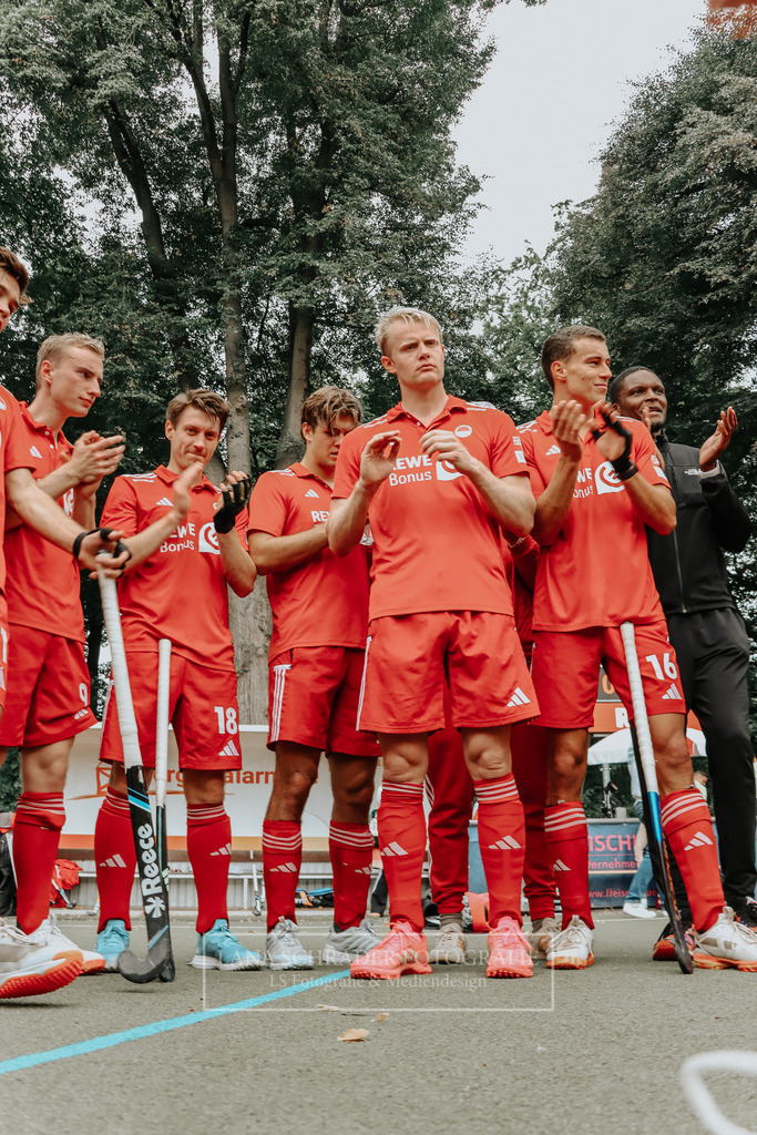 Herren_Bundesliga_02_F_RWK-UHC_21.09.25_Köln (451 von 471) | lanaschraderfotografie - Realisiert mit Pictrs.com