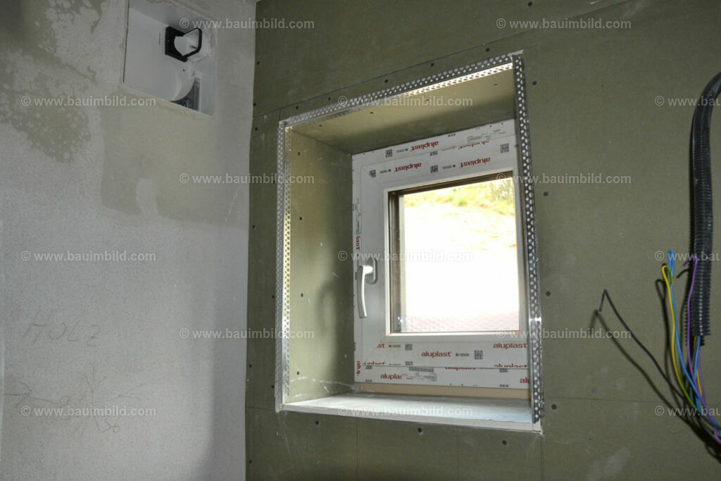 bib-lg18-putzarbeiten-0201 | Nach LV-Leistungsgruppen sortierte Detailfotos über den Bau eines Hauses. Alle Hausbau-Bilder direkt vom Urheber und Autor der Website Haus-Selber-Bauen.com