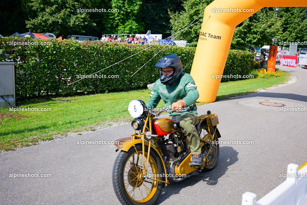 P1025946 | Erleben Sie atemberaubende, hochqualitative Fotos Ihrer Fahrt entlang der malerischen Alpenstraßen. Besuchen Sie alpineshots.com, um professionelle Aufnahmen Ihrer unvergesslichen Reise zu finden und zu kaufen - Realisiert mit Pictrs.com