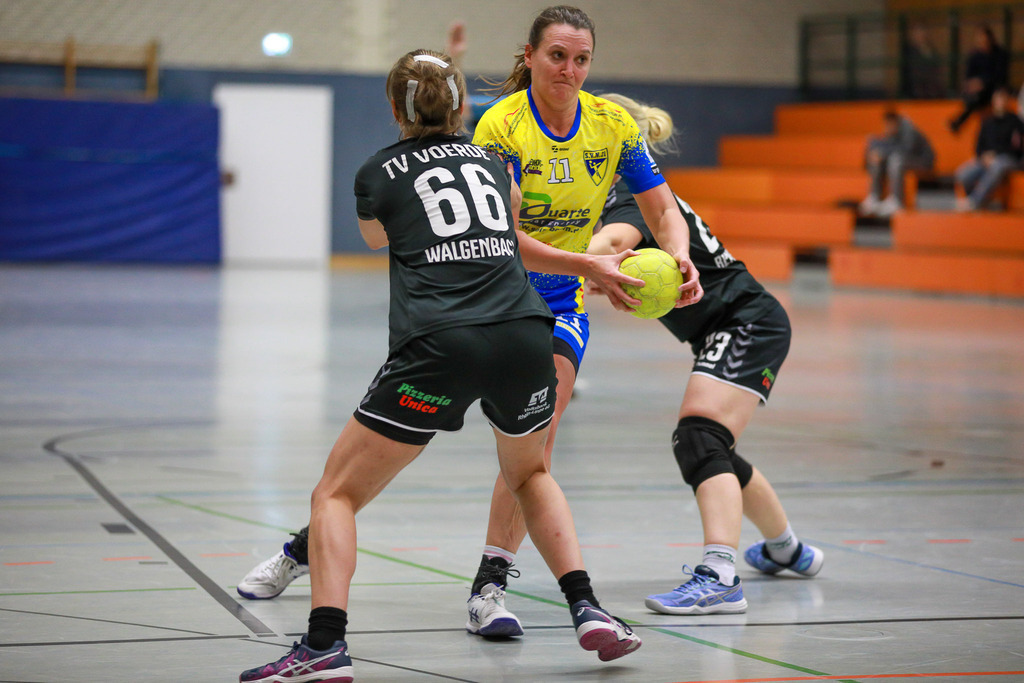 SVN_TvVoerde_021124_083 | Bildergalerie von Sport-Ereignissen aber auch von weiteren spannenden Dingen - nicht nur vom Niederrhein. In Anlehnung an den bekannten Spruch von Hanns Dieter Hüsch heißt das Motto: "Niederrhein ist überall".  - Realisiert mit Pictrs.com