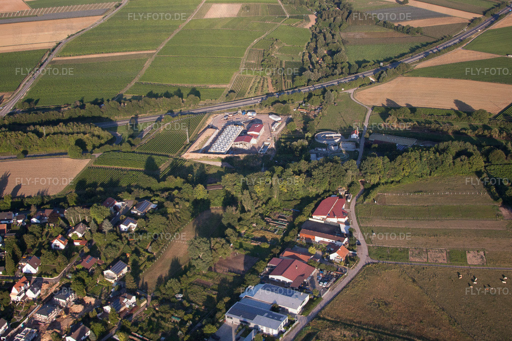Baustelle des Erdwärmekraftwerkes des Heizkraftwerkes Geothermie an der A65 | Luftbild: Baustelle des Erdwärmekraftwerkes des Heizkraftwerkes Geothermie an der A65 in Insheim im Bundesland Rheinland-Pfalz in Deutschland. Foto: IMG_51080.jpg vom 22.07.2012 durch Werner Riehm/FLY-FOTO.de - Realisiert mit Pictrs.com