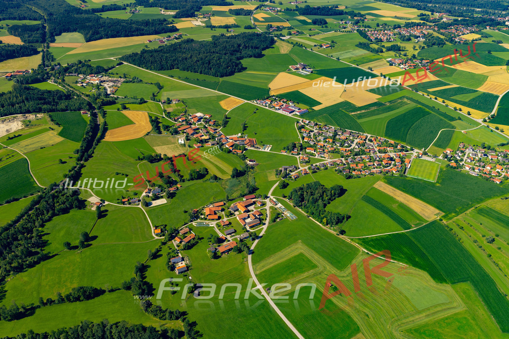 kay-tittmoning-luftbild-2022-4717 | Aktuelles Luftbild von Kay Tittmoning - Die Luftaufnahme wurde 2022 mittels UL-Flugzeug erstellt ( keine Drohne ) - hochauflösende Kamera-Systeme von  Canon -
Beste Qualität - Für grossformatige Ausdrucke geeignet. Die Geschenkidee !