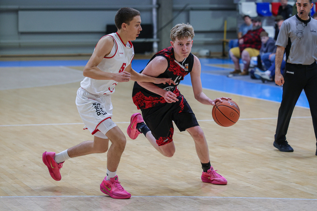 JBBL BAYER GIANTS @ BBV Rheinstars Köln-110 | Fotos von Basketballspielen aus dem Raum NRW fotografiert von Gero Mueller-Laschet und Daniel Schaefer - Realisiert mit Pictrs.com