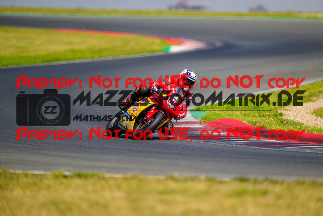 MaZZes_FotoMatrix_240725_6007705_9489 | ROT