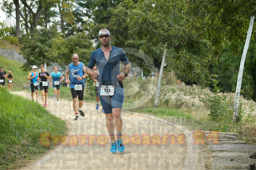250824_1353_EX1_4090 | Sportfotografie im Rhein-Sieg Kreis, Köln, Bonn, NRW, Rheinland Pfalz, Hessen, etc. Unser Tätigkeitsfeld umfasst den Laufsport vom Volkslauf über den Marathon, Duathlon, Triathon bis zum Ultralauf wie Kölnpfad Ultra oder Schindertrail.