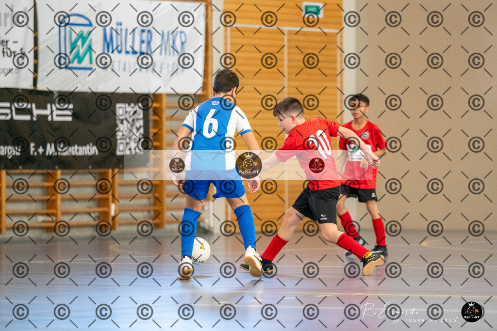 20251129_FCR-Hallenturnier-E_RAW-1_021-25 | Sport und Naturfotografie von Roberto Esposito zeigt echte Momente Bewegung und die Schönheit der Natur. Ausdrucksstarke Bilder schaffen Emotionen.