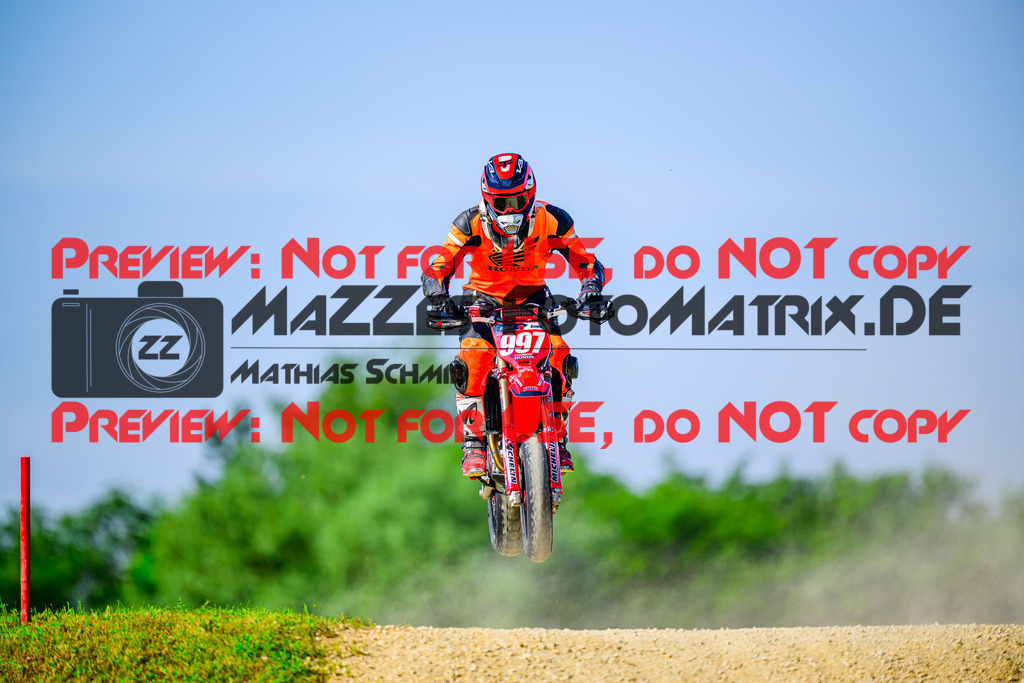 MaZZes_FotoMatrix_240608_6007705_4514 | S4