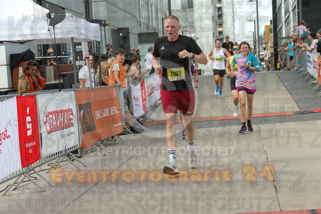 250920_1520_EX1_8936 | Sportfotografie im Rhein-Sieg Kreis, Köln, Bonn, NRW, Rheinland Pfalz, Hessen, etc. Unser Tätigkeitsfeld umfasst den Laufsport vom Volkslauf über den Marathon, Duathlon, Triathon bis zum Ultralauf wie Kölnpfad Ultra oder Schindertrail.