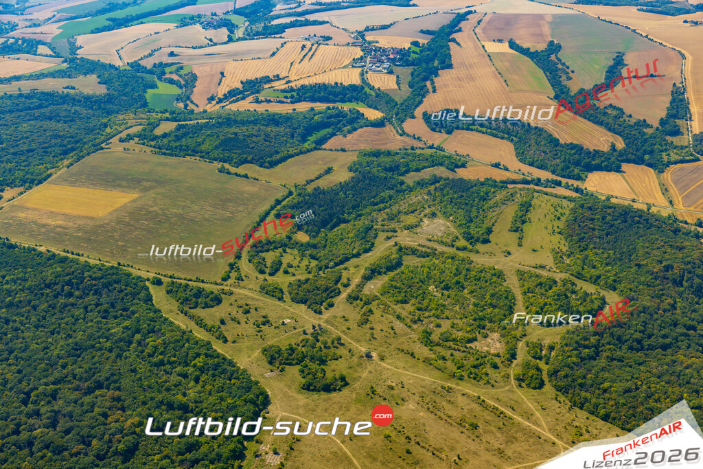 Luftaufnahme Naturschutzgebiet Balgstädt - Die Luftaufnahme wurde 2025 vom UL-Flugzeug heraus erstellt ( ohne Drohne ) - Hochauflösende Luftaufnahme - für professionelle Ausdrucke geeignet. Die Geschenkidee !Mit Lizenz und Bildrechte bestellbar