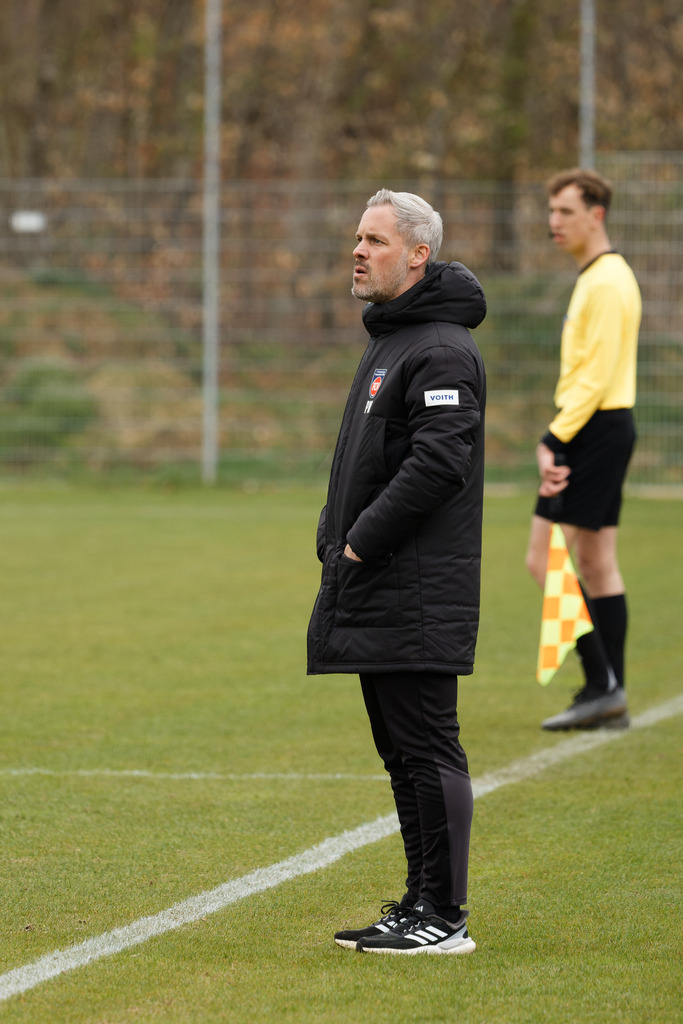 20260412-FCHS04_187 | 1.FC Heidenheim 1846 vs. FC Schalke 04, Fußball, U19, A-Junioren, NWL, U19-DFB-Nachwusliga, 2025/2026, 8. Spieltag, 12.04.2026 in Heidenheim, Walter-Birkhold-Jugendstadion (Foto: Michael Bulling) - Realisiert mit Pictrs.com
