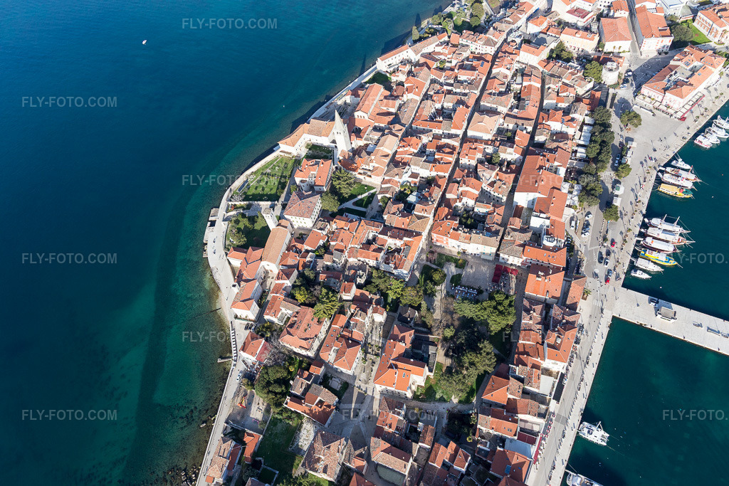 Aerial view: View of the town in Poreč in the state Gespanschaft Istrien, Croatia.Photo: IMG_106055.jpg taken on 04/13/2018 by Werner Riehm/FLY-FOTO.comResolution of the original: 5472 x 3648 px