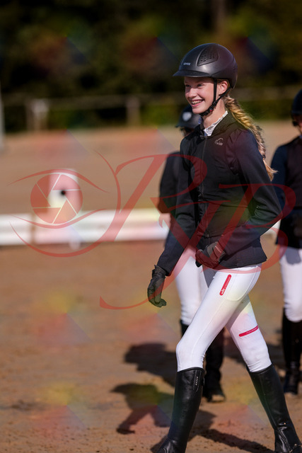 2026_10_03_Siefer-Hof_124745_Z81_40026143 | Professionelle Reitsport-, Turnier- und Eventfotografie von Robert Broda. Galerien mit ausgewählten und bearbeiteten Bildern direkt online ansehen und bestellen.