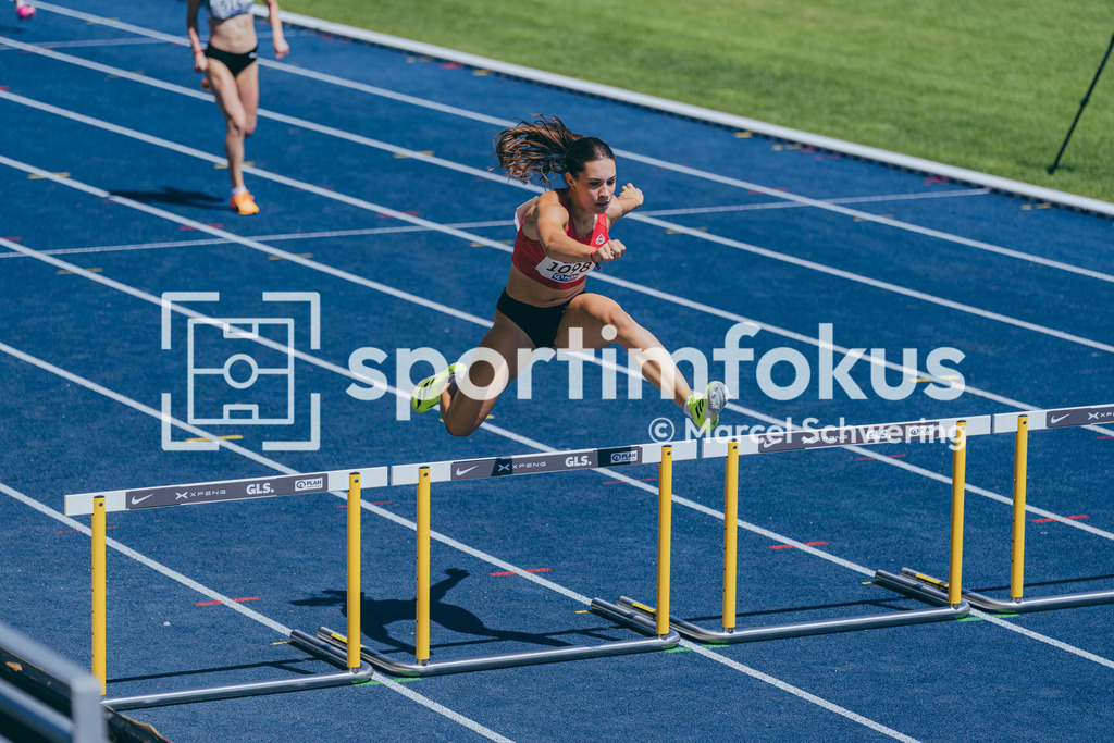 Deutsche Meisterschaften U20 / U16 2026 | Lotta Götz, LG Rhein-Wied, 1098, 400 Meter Hürden, Deutsche Meisterschaften der U20 &amp; U16 2026, Lohrheidestadion Bochum-Wattenscheid, 11.07.2026. Foto: Marcel Schwering / sportimfokus - Realisiert mit Pictrs.com