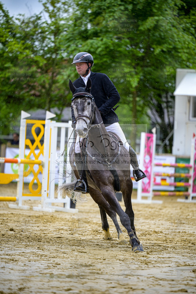 Reitturnier Lienen | Entdecke hochwertige Reitturnierfotos von Foto Oger. Professionell, emotional und authentisch – jetzt Lieblingsmomente im Shop bestellen. - Realisiert mit Pictrs.com