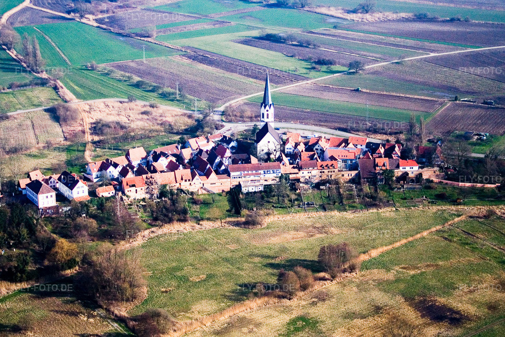Luftbild: Ludwigstraße Hinteretädel historischer Dorfkern von Osten in Jockgrim im Bundesland Rheinland-Pfalz in Deutschland. Foto: IMG_5447.jpg vom 21.02.2007 durch Werner Riehm/FLY-FOTO.de