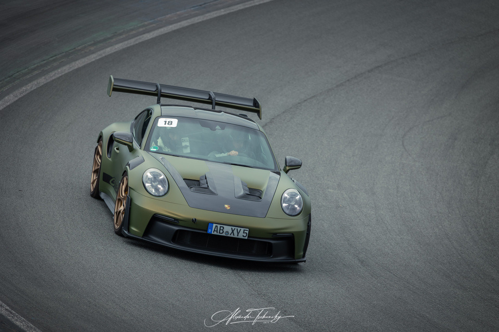 R6PZ0347 _Alexander Tschuncky | Entdecken Sie die faszinierende Welt von Alexander Tschuncky Arts: Kreative Fotografie, atemberaubende Automobilkunst und hochwertiger Bilderdruck. Lassen Sie sich inspirieren! - Realisiert mit Pictrs.com