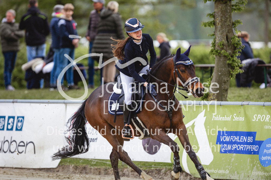 240426_Olfen-Vinnum_PonyTrophy-285 | Deine schönsten Turniermomente als professionelle Fotos! Entdecke hochwertige Pferdesport-Fotografie im Online-Shop. Jetzt Fotos finden & bestellen!