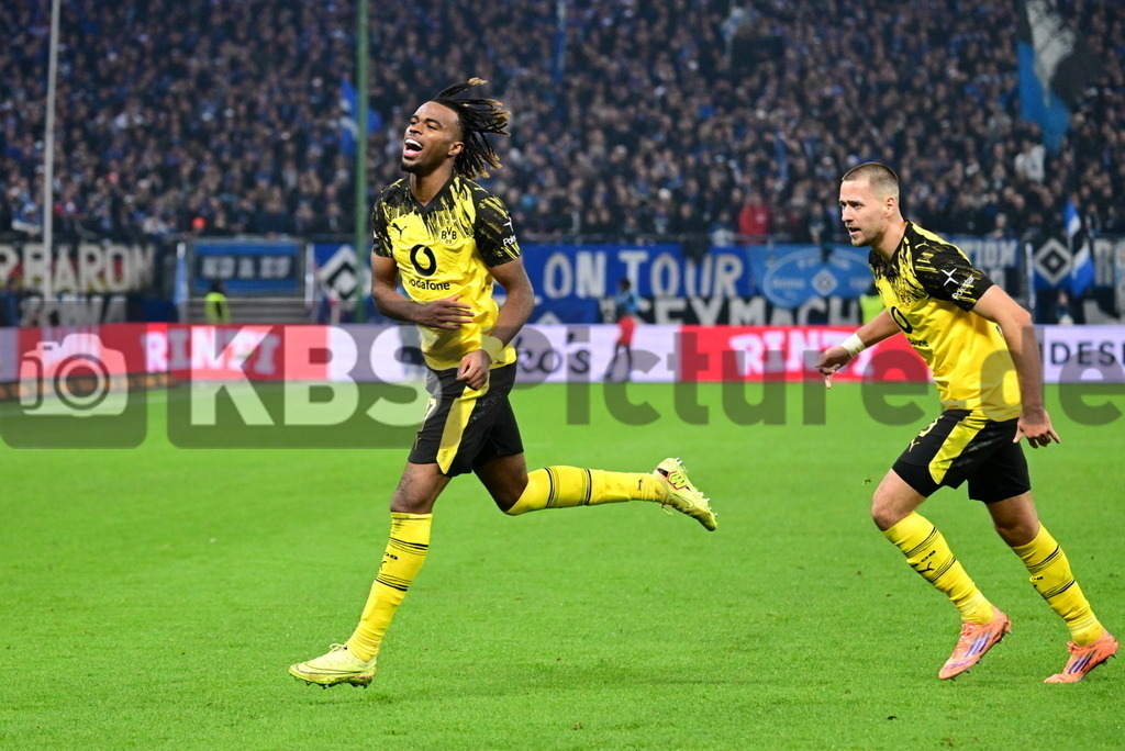 KBS Picture_HSV-Dortmund_026 | Dortmund Torjubel zum 1:0 v.l. Torschuetze Chukwuemeka Carney (Bor. Dortmund) und Anton Waldemar (Bor. Dortmund) ,Sportplatz :  Volksparkstadion, - Realisiert mit Pictrs.com