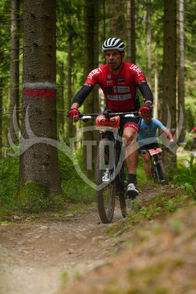FC603775 | Fotogalerie der Treibjagd im Dunkelwald - Dein MTB Etappenrennen im Erzgebirge - Realisiert mit Pictrs.com
