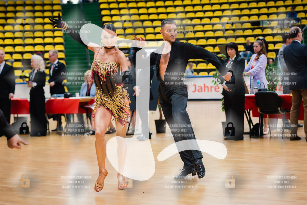 Hessen Tanzt WDSF International Open Latin 9th (12) Philip Andraus _ Ekaterina Tsvetkov (TTC Fortis Nova Maintal)-2025-05-18-4277 | Webshop for digital downloads and prints of dance sport, event & show photographer Julian Link - Realisiert mit Pictrs.com