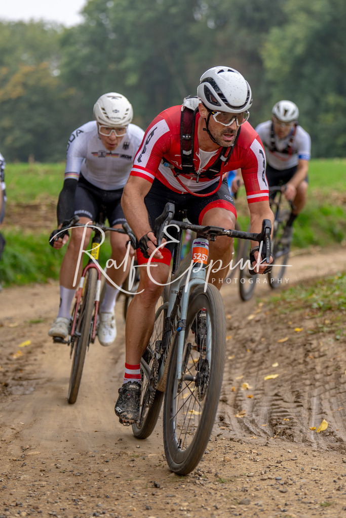 Ralf Eppink Photography 20251011_DSC02051 | Sportfotografie, Eventfotografie, Porträtfotografie, Radsport Fotograf, Triathlon Fotograf, Düsseldorf Fotograf, Köln Fotograf, Actionfotografie, Teamfotografie, Peoplefotografie, Business Portraits, Veranstaltungsfotografie, Reportagefotografie - Realisiert mit Pictrs.com