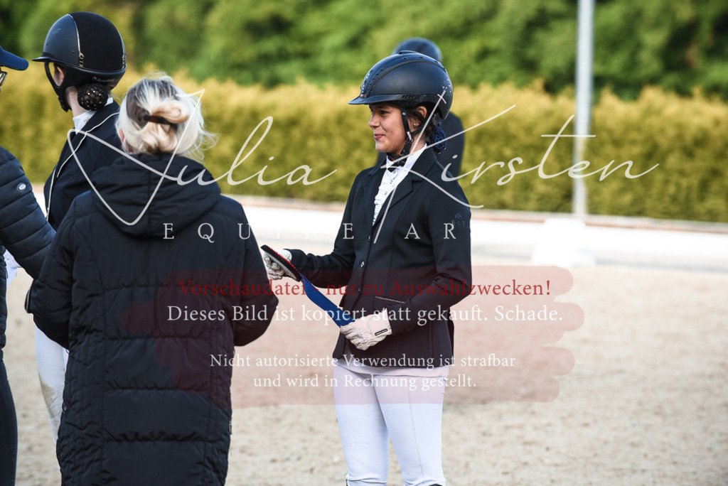 20230518_JK-Röhrsdorf-12-1279 | Pferde- und Turnierfotografie in Westsachsen. Pferdeportraits, Auftragszeichnungen und intuitive Kunst.