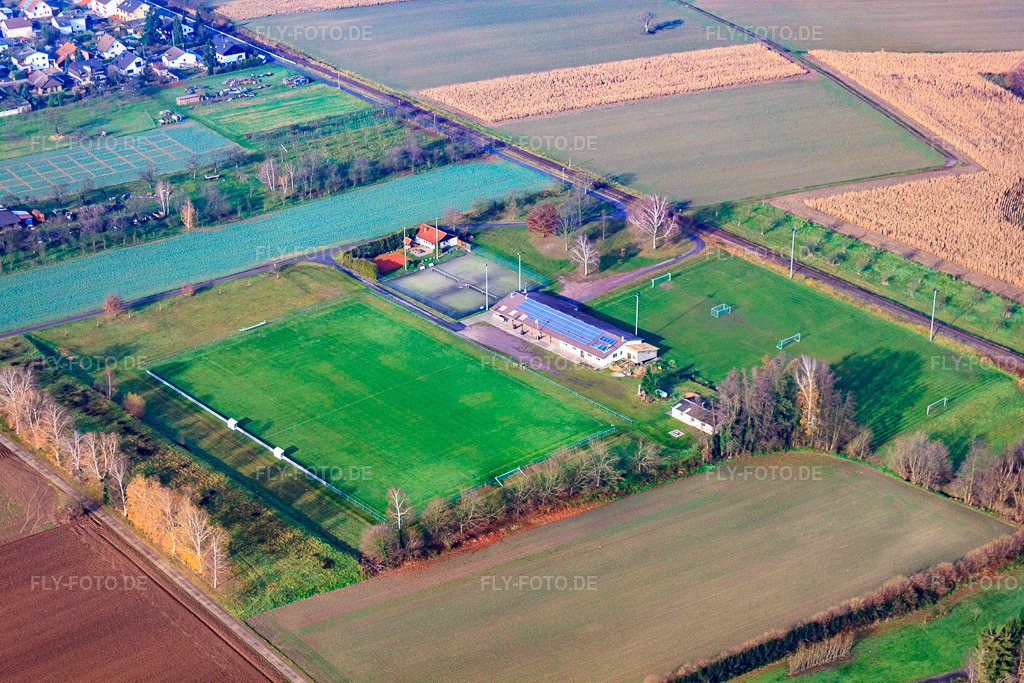 Luftbild: Sportplatz der SpVgg. Oberhausen-Barbelroth in Barbelroth im Bundesland Rheinland-Pfalz in Deutschland. Foto: IMG_35540.jpg vom 20.11.2010 durch Werner Riehm/FLY-FOTO.de