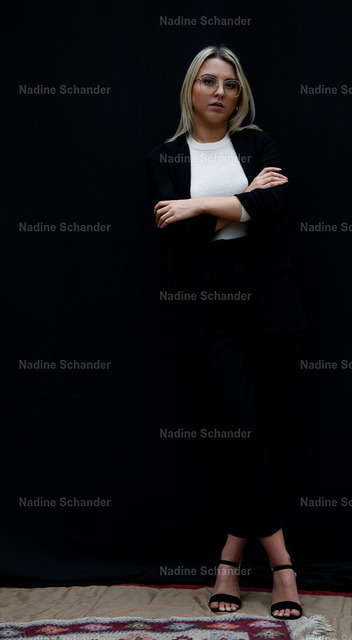 ABC06844 | Nadine Schander – Selbstständige Fotografin & professionelle Visagistin Raum Hohenlohe, Öhringen/ Bretzfeld und Neuenstadt ... Spezialisiert auf individuelle Make-up-Looks und hochwertige Fotografie. Business,- Portrait,- Beautyfotografie..
